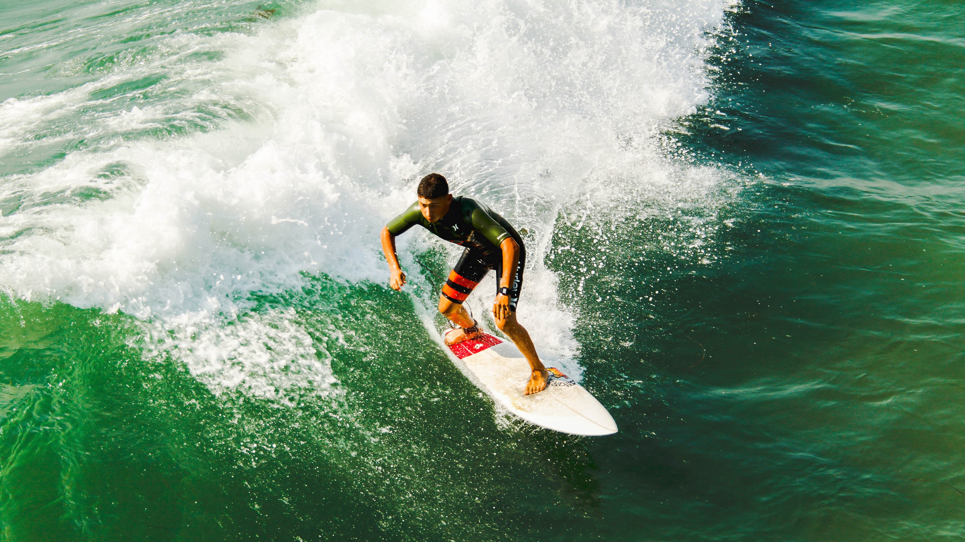 《Dota 2神奇逆转，冠军悬念持续升温》，dota2最强翻盘